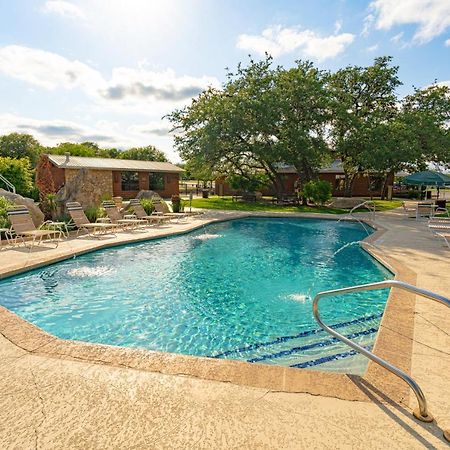 Sun Outdoors Lake Travis Hudson Bend Ngoại thất bức ảnh