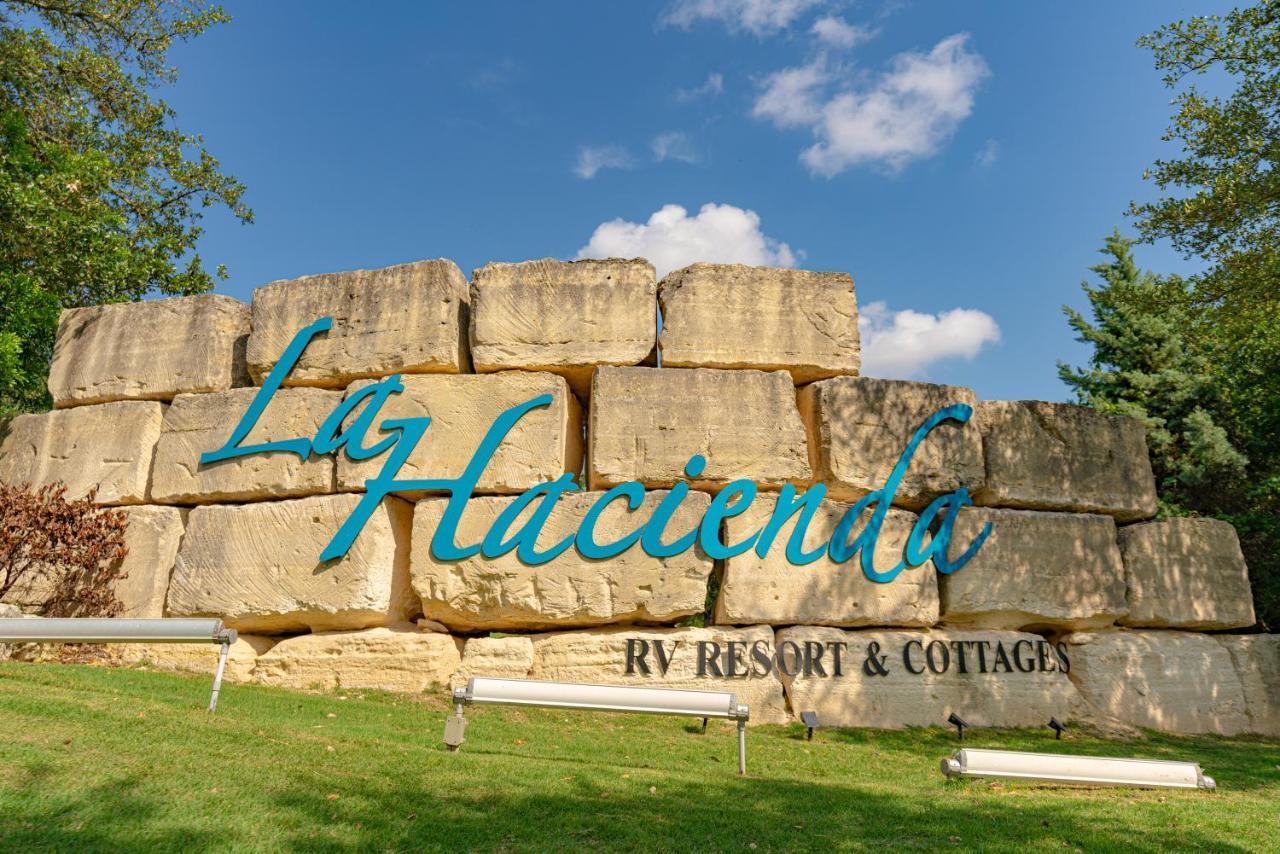 Sun Outdoors Lake Travis Hudson Bend Ngoại thất bức ảnh