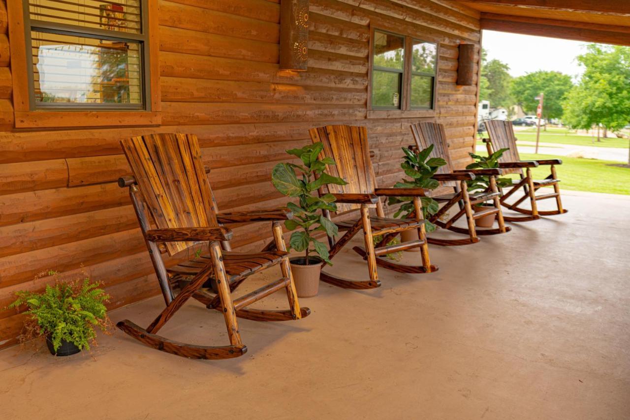 Sun Outdoors Lake Travis Hudson Bend Ngoại thất bức ảnh