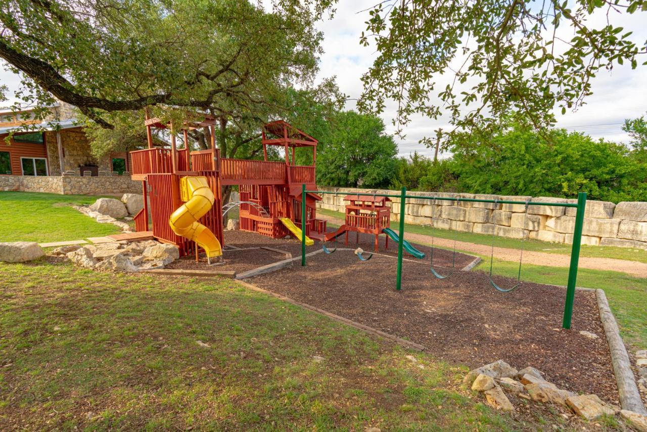 Sun Outdoors Lake Travis Hudson Bend Ngoại thất bức ảnh